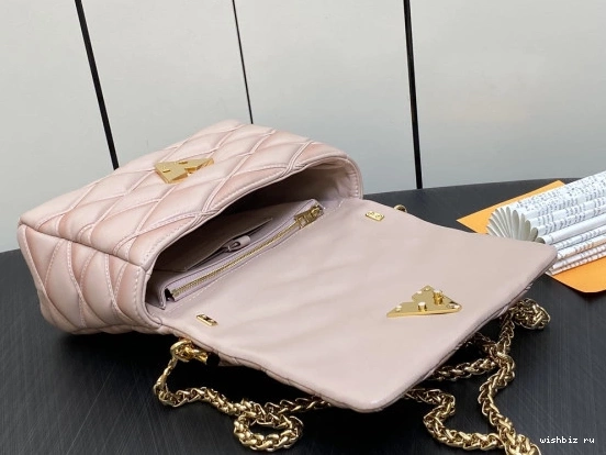 WIS GO-14 MM VUITTON LOUIS 1208